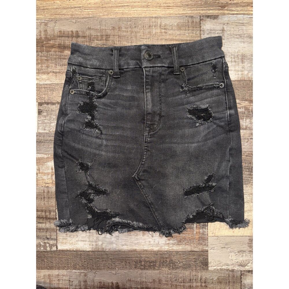 American Eagle Black Distressed Denim Mini Skirt Size 0